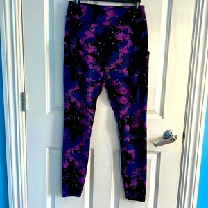 Set of two workout leggings (see photos), size large